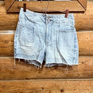 Maurices 4L Light Wash Denim Women’s Shorts